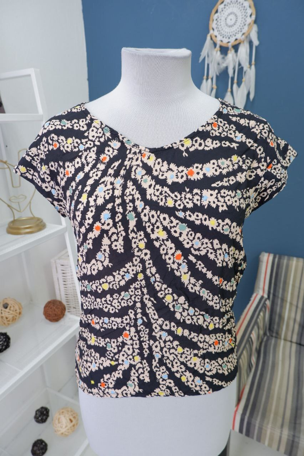 Блузка Cks из вискозы 42 размер