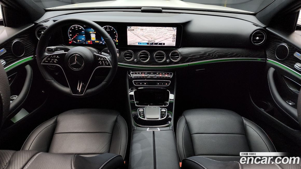 Mercedes-Benz E-Class W213 E250 Avangarde (11.2023)
