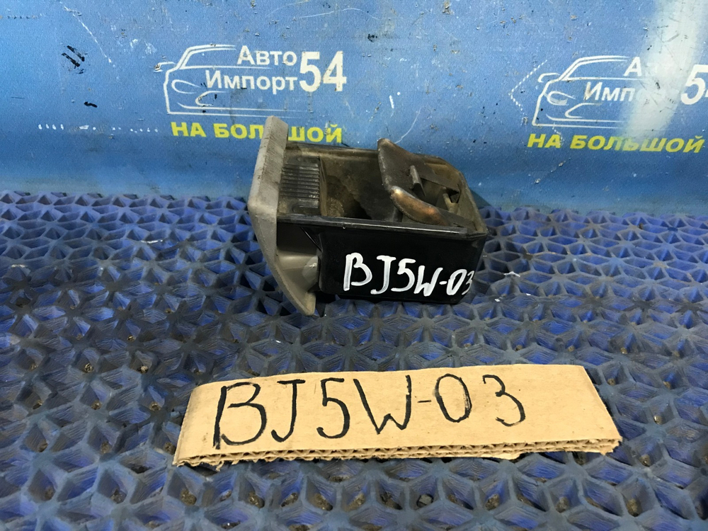 Пепельница MAZDA FAMILIA 2001