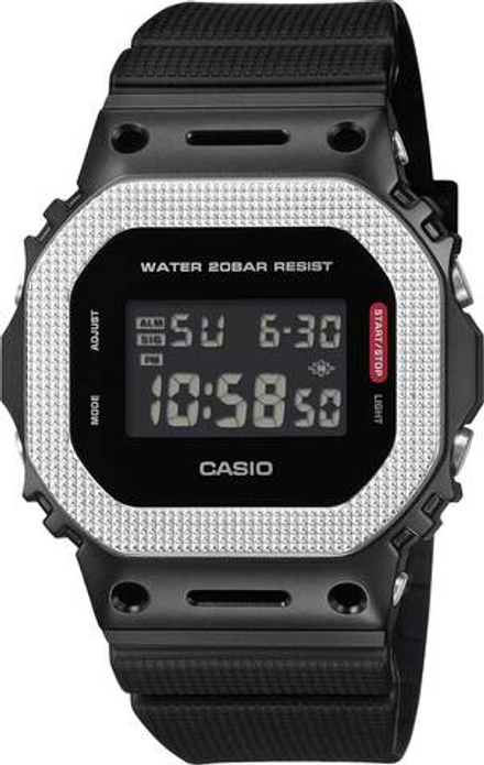 Часы Casio GM-5600BM-1