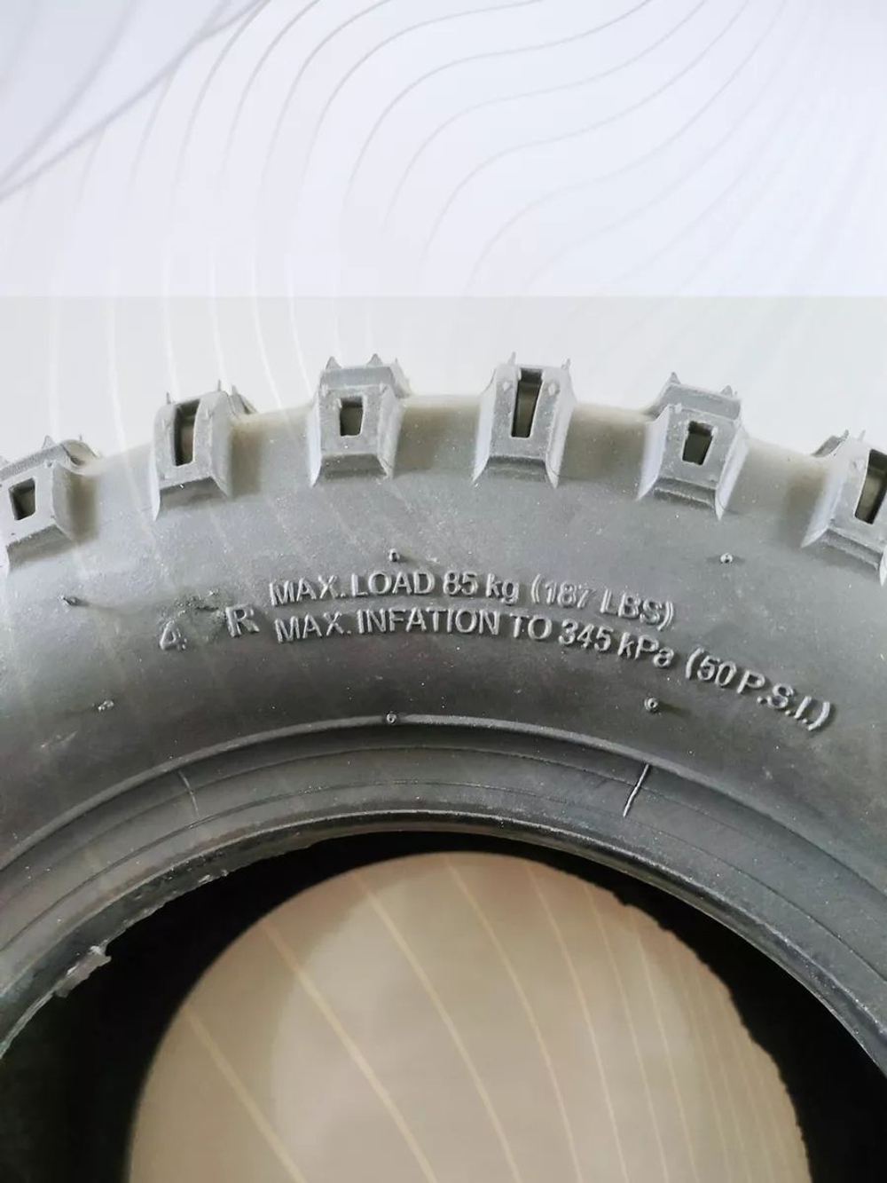 Покрышка Tuovt 14 дюймов 14x5.00-6.5 для электросамоката Ultron, Dualtron, Yokamura