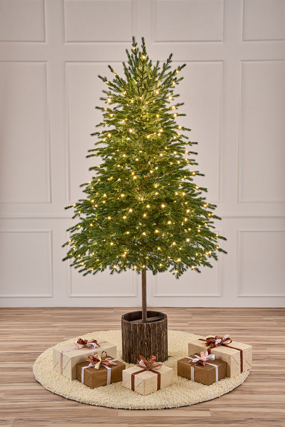Ель искусственная с лампочками Аркадия