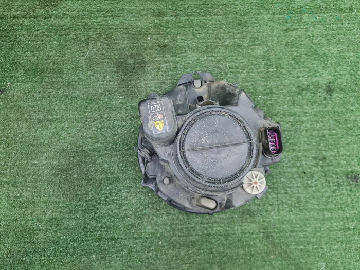 Фара Mercedes G W463 (2008-2018) ксенон