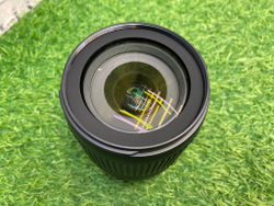 Nikon 18-105mm 3.5-5.6G AF-S ED DX VR Nikkor