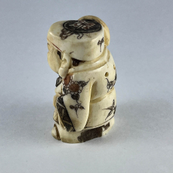 Статуэтка нэцкэ Дайкоку с мешком риса