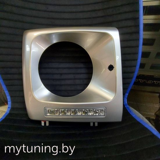 Дневные ходовые огни для Mercedes G-Class W463 (01-12) серебристые