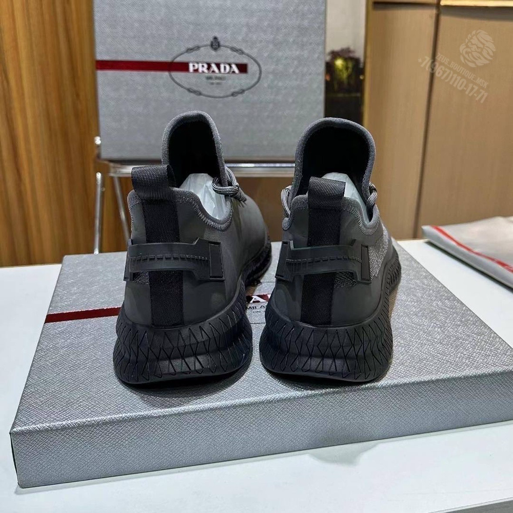 Кроссовки Prada
