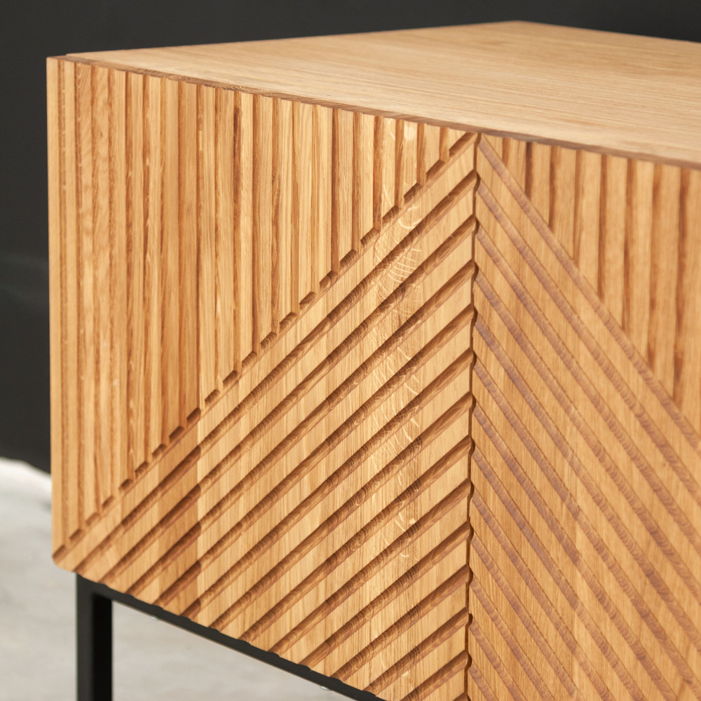 Тумба под телевизор, 180х42х51, Грувс, напольная, для прихожей и спальни, деревянная, с резными дубовыми фасадами, дуб, Dipriz