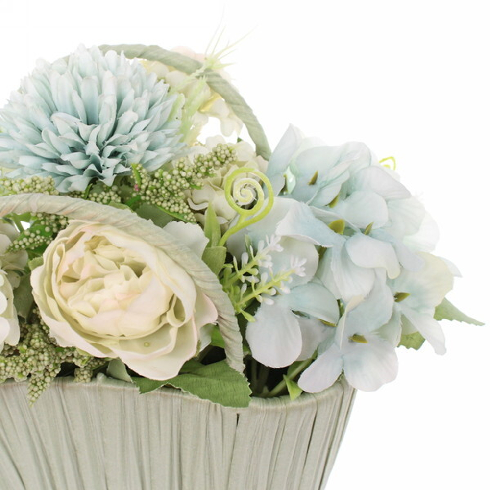 Цветы искусственные в корзине мятная