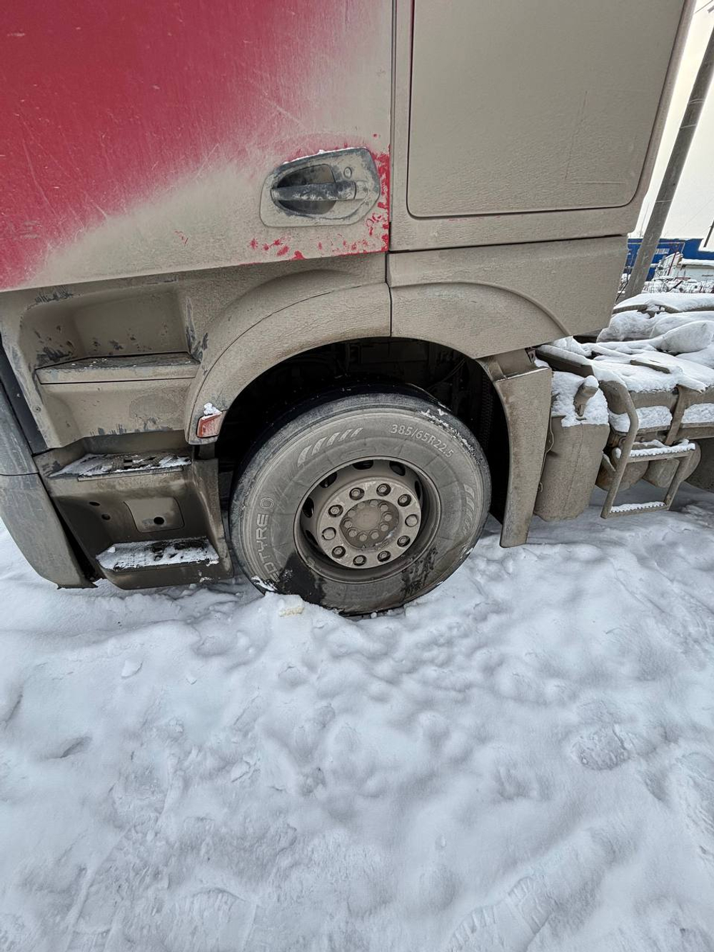 Mercedes-Benz Actros 6x4 Седельный тягач 2645 LS (Дизельный, 12,8 л, 449 л.с., МТ)