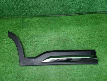 Накладка двери задняя правая Geely Okavango 23-нв