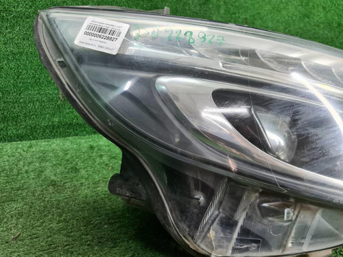 Битая Фара правая Mercedes V W447 (2014-н.в.) LED