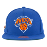 Баскетбольная кепка Mitchell & Ness NBA Conference Patch Snapback New York Knicks