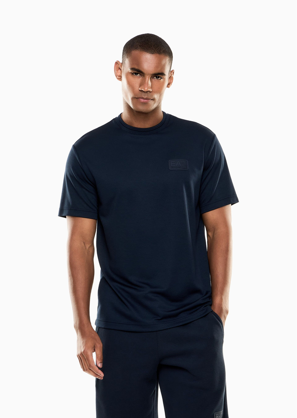 Футболка EA7