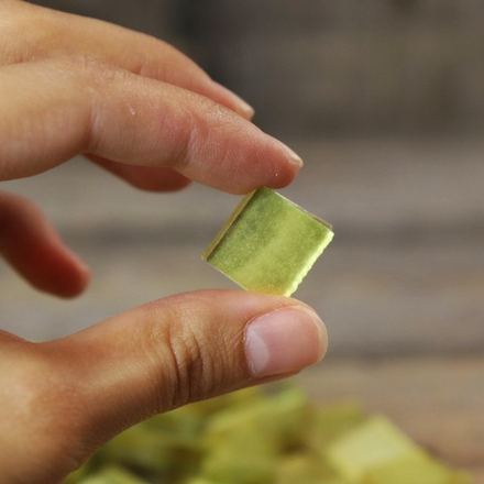 Золотая смальта на основе серебра 15х15 мм, 8 гр