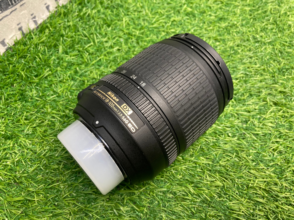 Nikon 18-105mm 3.5-5.6G AF-S ED DX VR Nikkor
