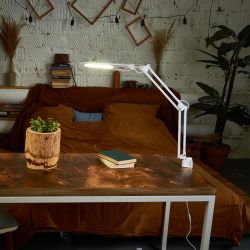 TLD-524 White-8W-Светильник настольный на струбцине-LED-500Lm-4500K-Dimmer-Цвет-белый