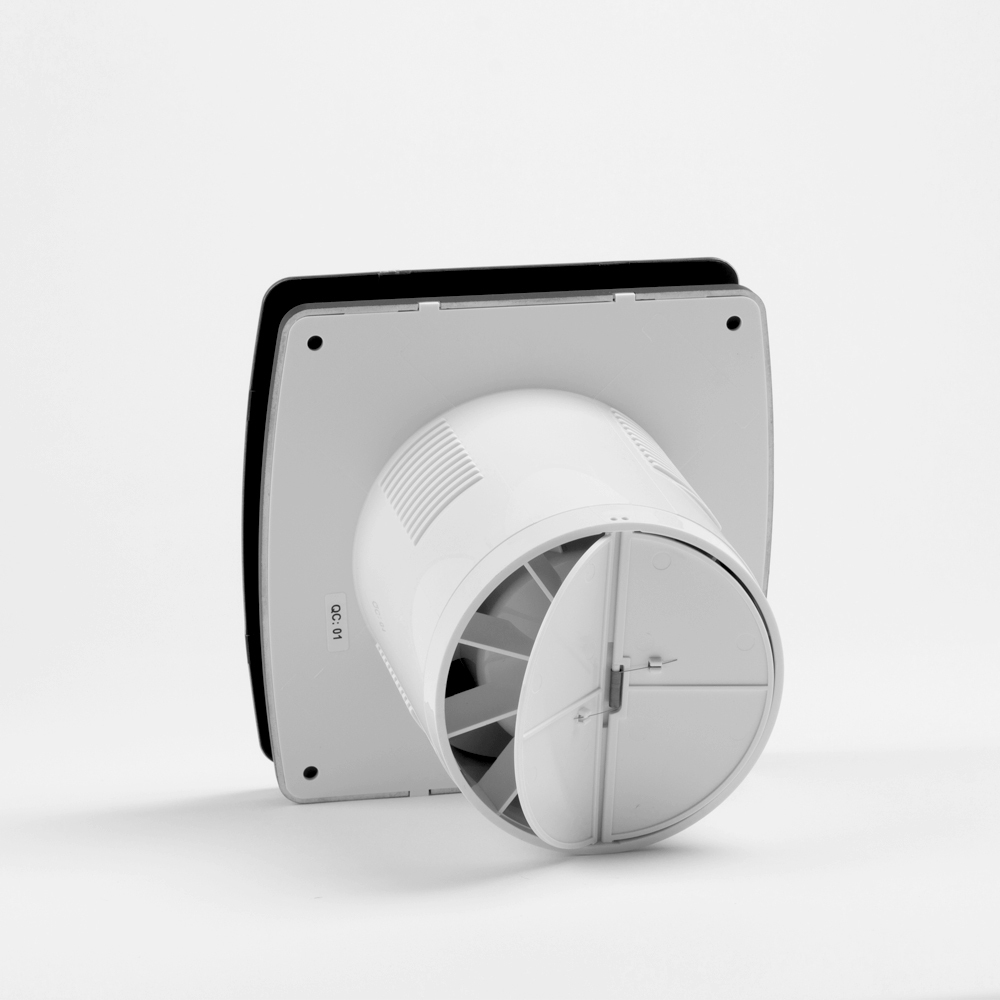 Вентилятор VAKIO Smart EF-100 вытяжной, черный - пускает вентиляцию по датчику влажности