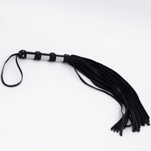 Черный кожаный флоггер со стальной ручкой - 45 см.
