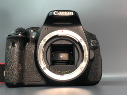 Canon 600D Kit 18-55mm 3.5-5.6 IS STM III 20.000 кадров