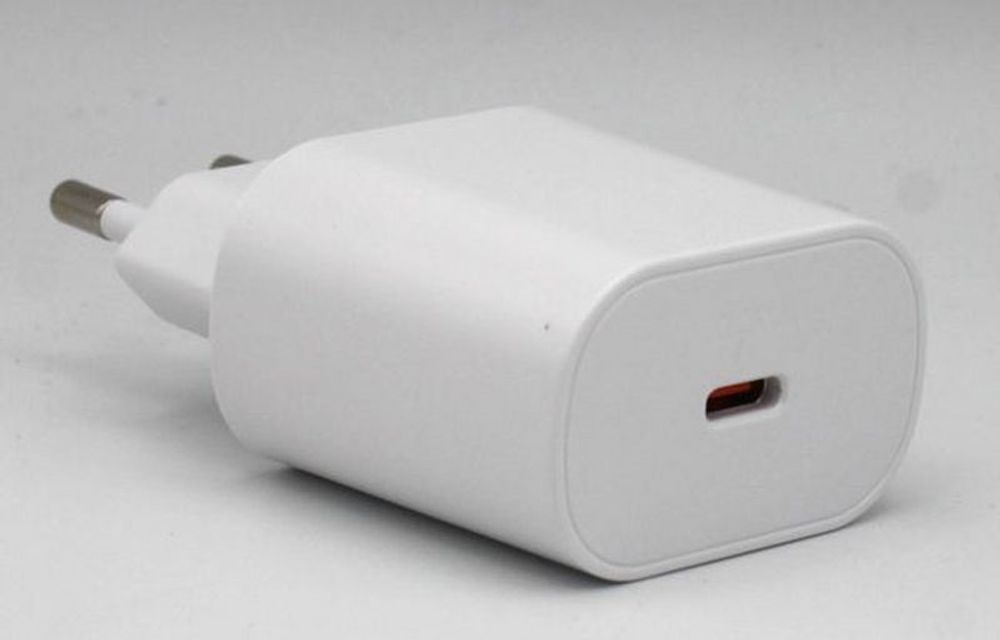 Блок питания сетевой (12В) — купить по ФГОС | Учебный стандарт