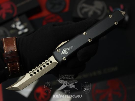 Фронтальный нож Microtech Ultratech Hellhound 119-13S с клинком из стали CTS-204Р, рукоять 6061 T-6 Aluminium