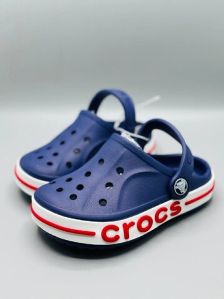 Детские яркие кроксы Crocs