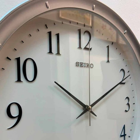 Настенные часы Seiko QXA378LN