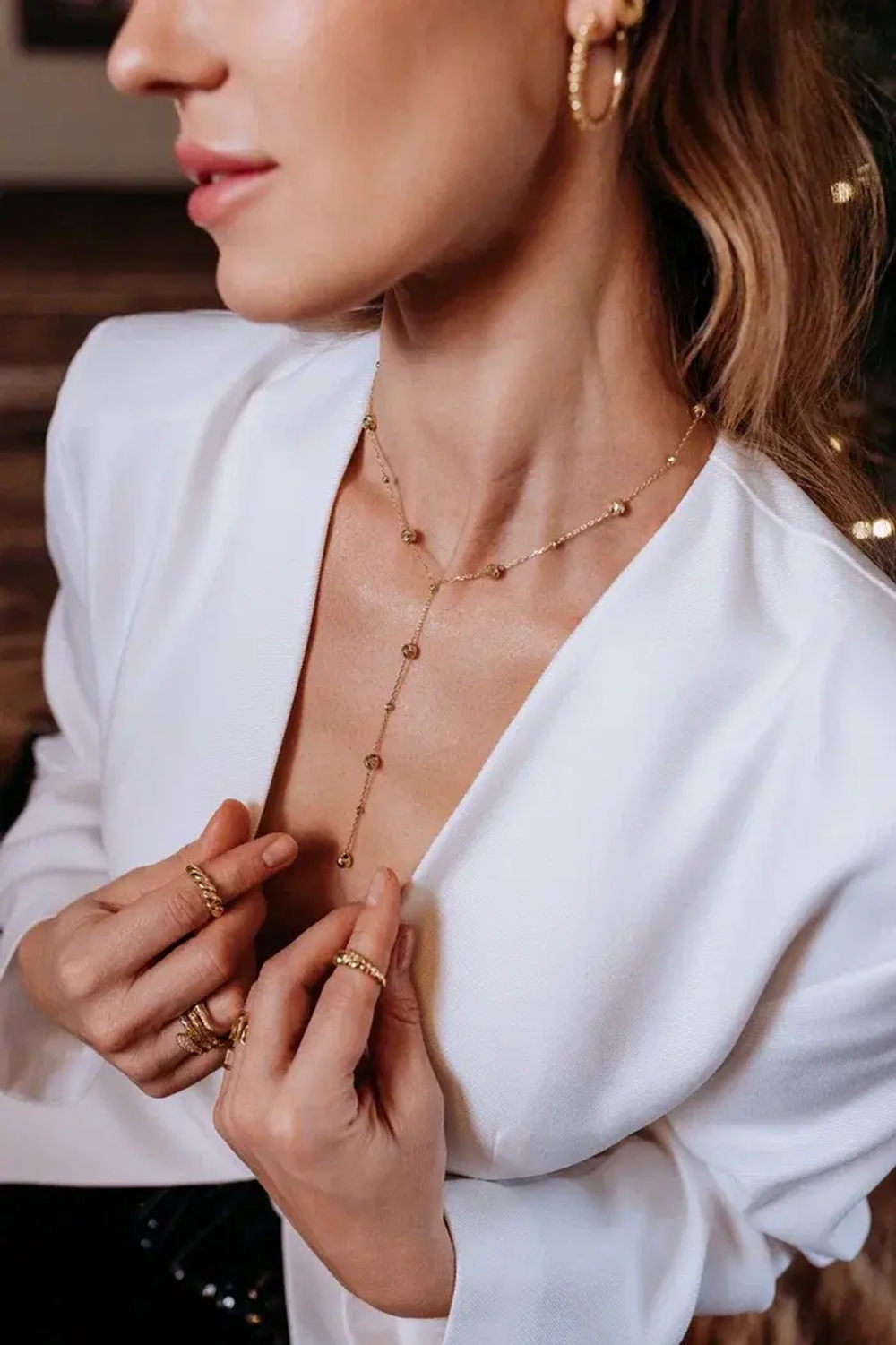 Колье - галстук "QUIET LUXURY" с алмазными шарами в золочении