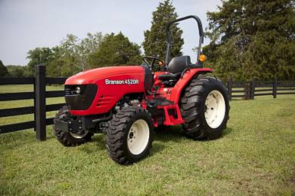 Трактор Branson 5020R