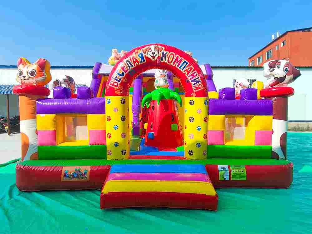 Коммерческий надувной батут «Весёлая компания»,  8*6*5 м.