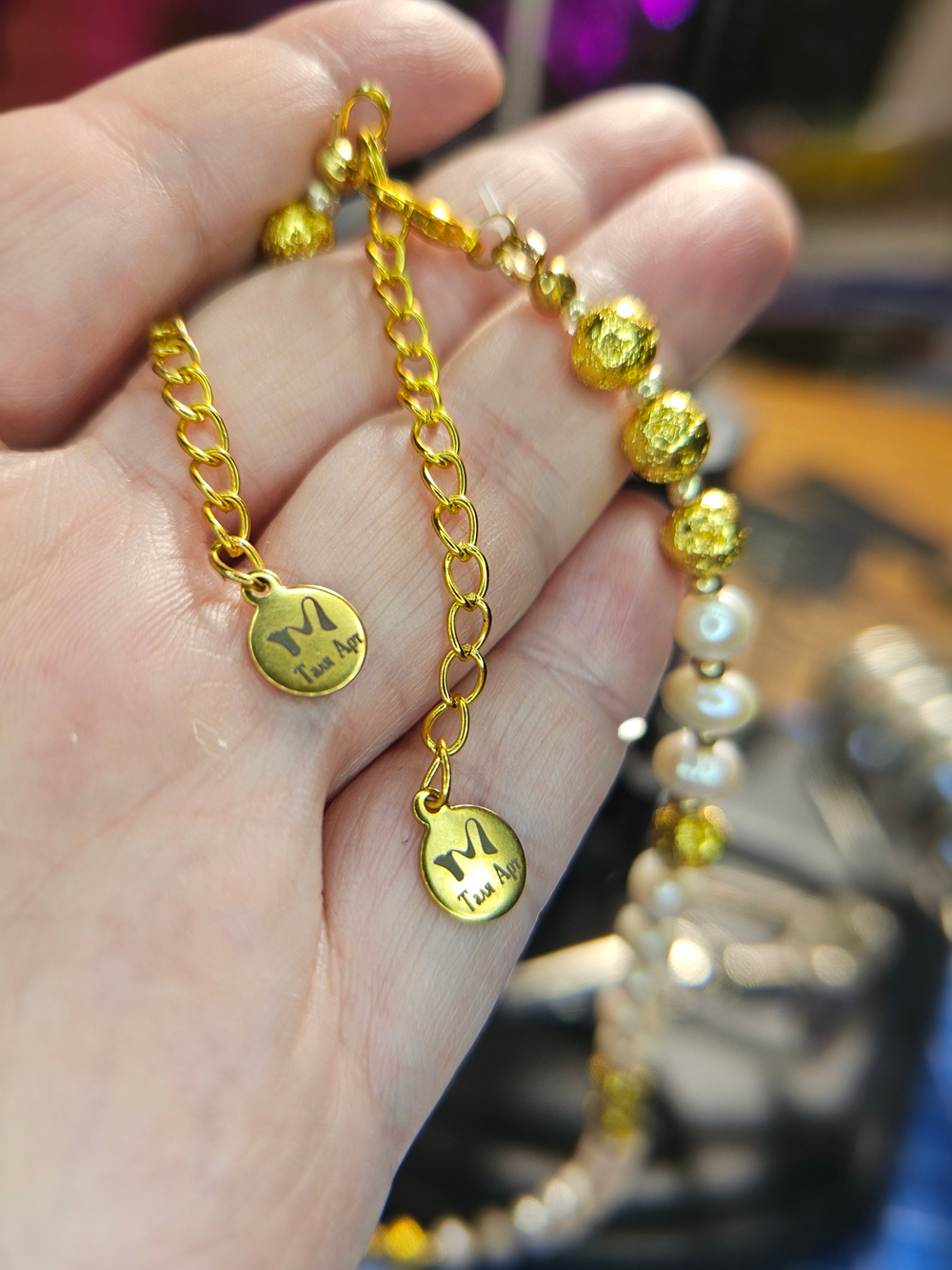 Комплект украшений авторский из натуральных камней. Колье и браслет "Золотая лава". Бижутерия на шею, на руку для женщин, девушек. Летнее женское украшение