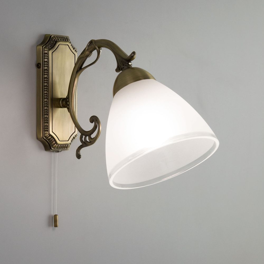 Citilux Латур CL413411 Бра с выключателем Бронза