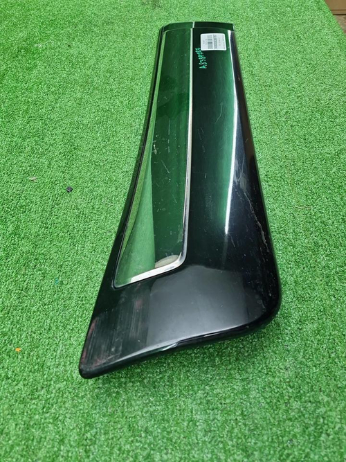 Накладка двери правая Land Cruiser 200 (2012-2015)