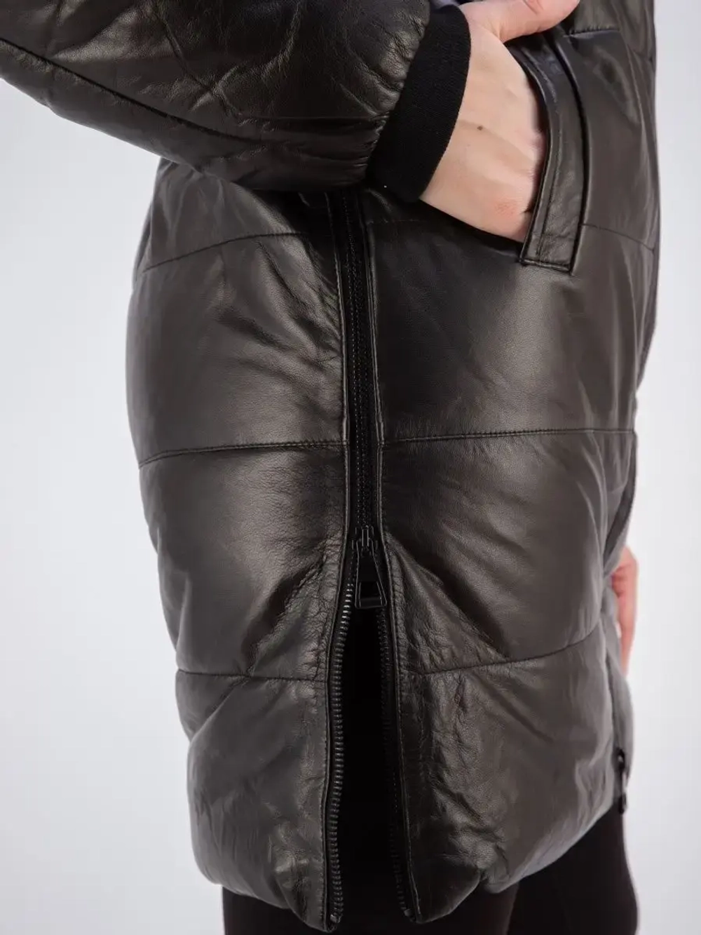 Пальто из натуральной кожи