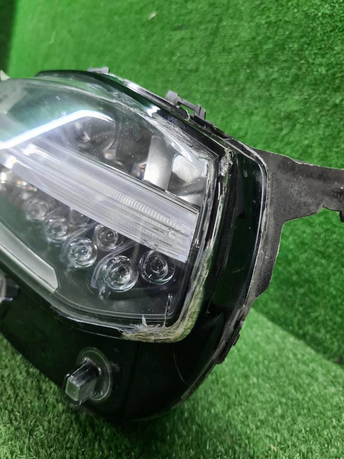 Битая Фара правая Volvo XC90 2 (2014-2019) Full LED
