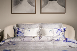 Комплект постельного белья Ирисы, тенсель (145x210-2шт, 50x70-2шт) Garda Decor