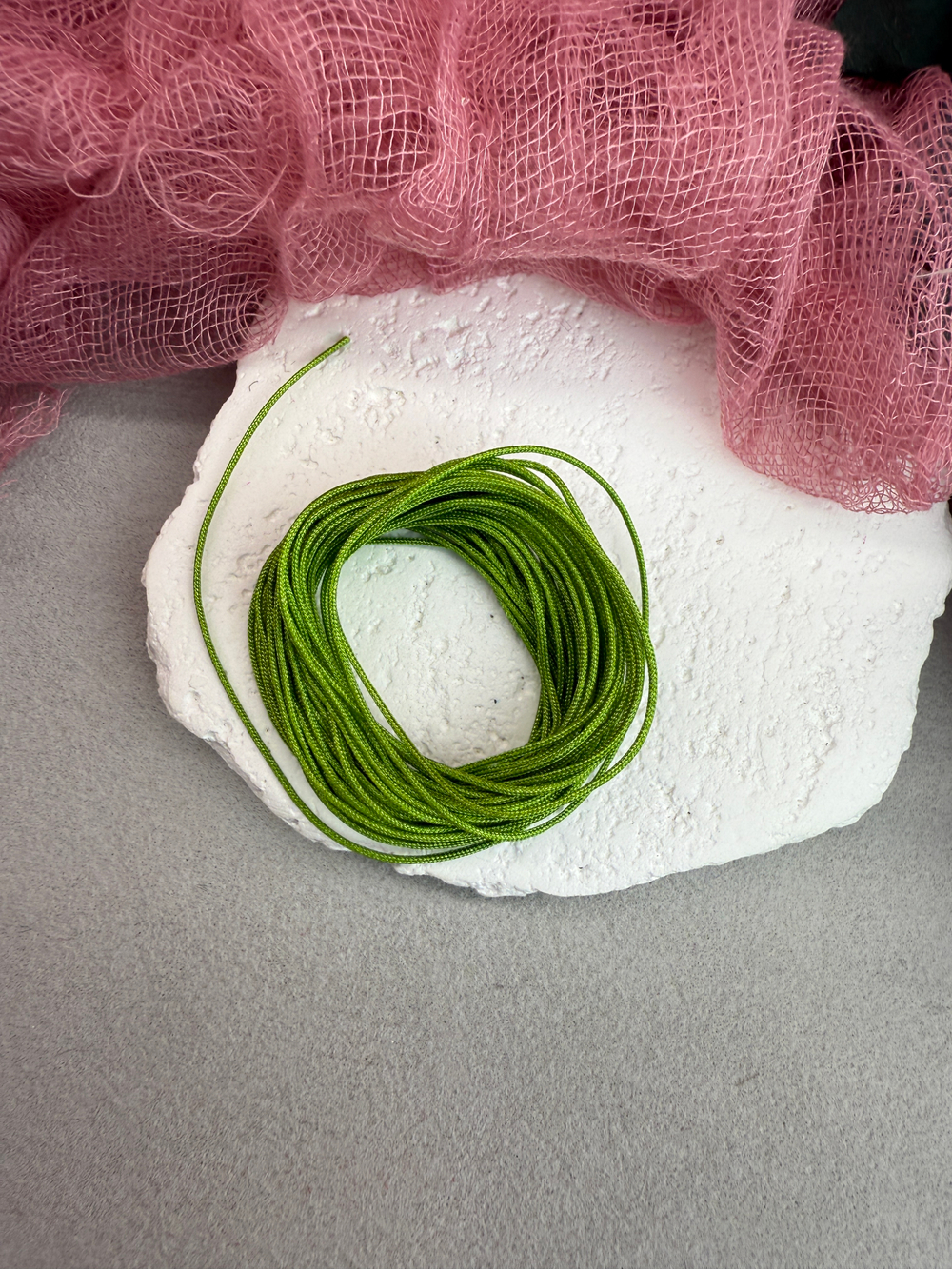 Шнур для плетения браслетов 0,8 мм, Свежая трава (5 м)