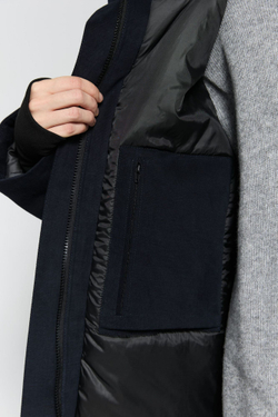 Пуховик AROUND