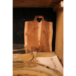 Доска "Сердечко" 25x20x1,5см Дерево акации