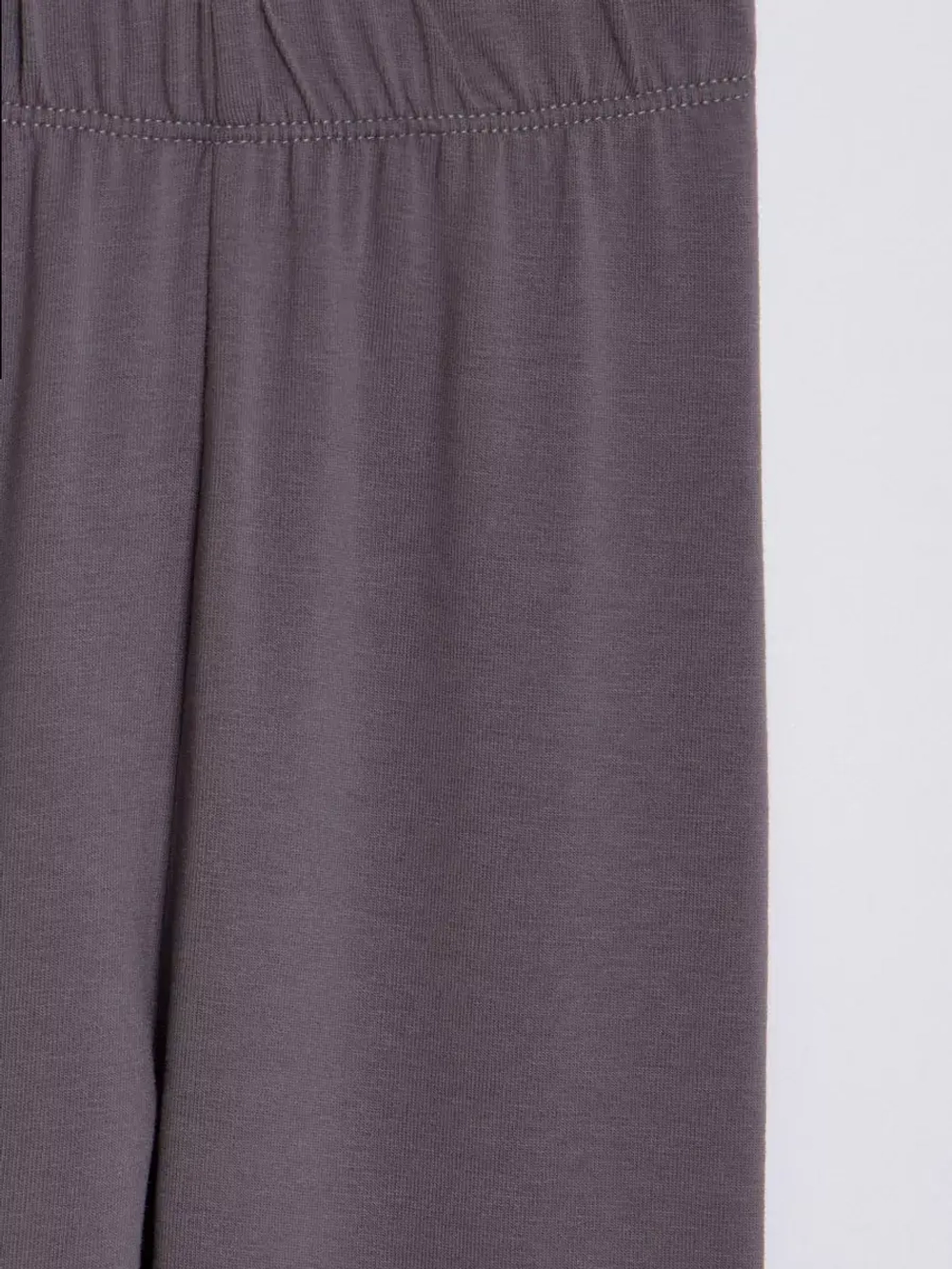 Спортивный костюм для девочки на весну