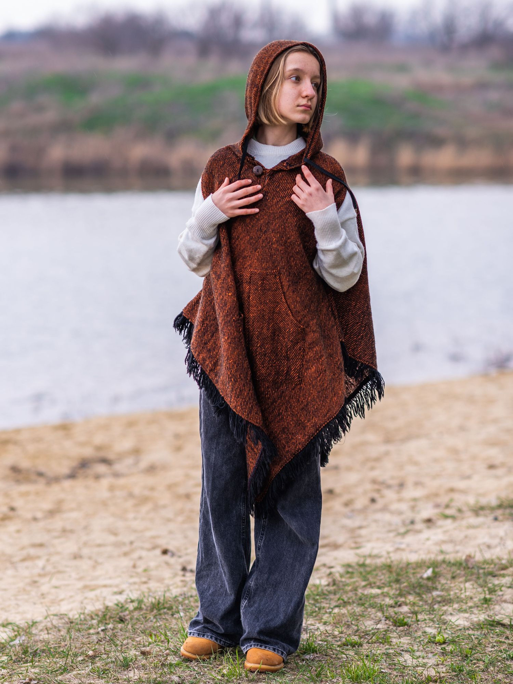 Пончо женское шерстяное