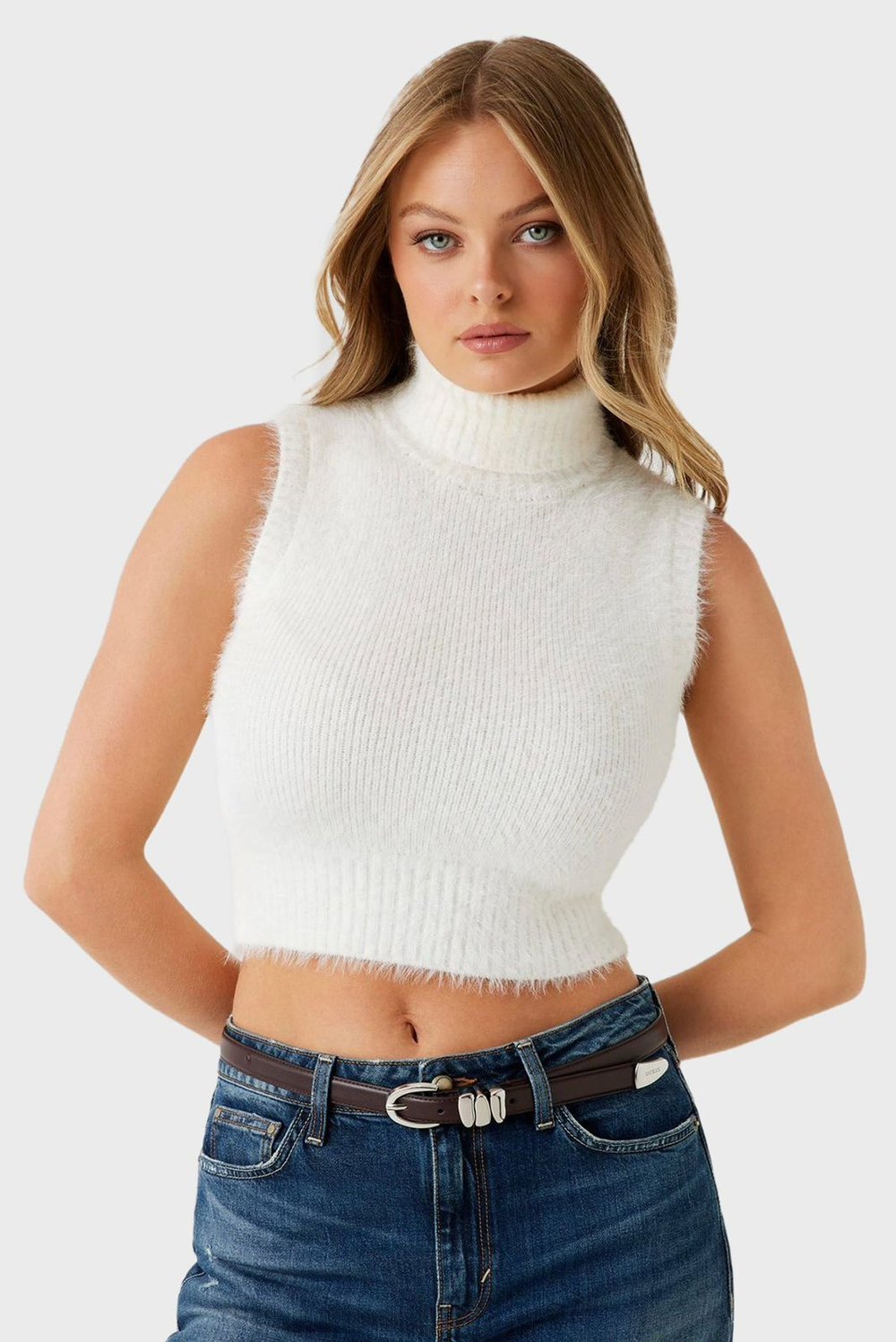 Свитер женский GUESS