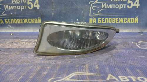 Туманка левая TOYOTA BREVIS 2004