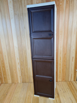 Шкаф высокий, с усиленными рёбрами жёсткости "УЮТ", 40,5х42х161,5 h, 2 сплошных дверцы. Цвет: Бежево-коричневый. Арт: Э-040-БД