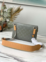 Louis Vuitton Messenger PM