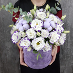 Букет из эустом пьяно в коробке