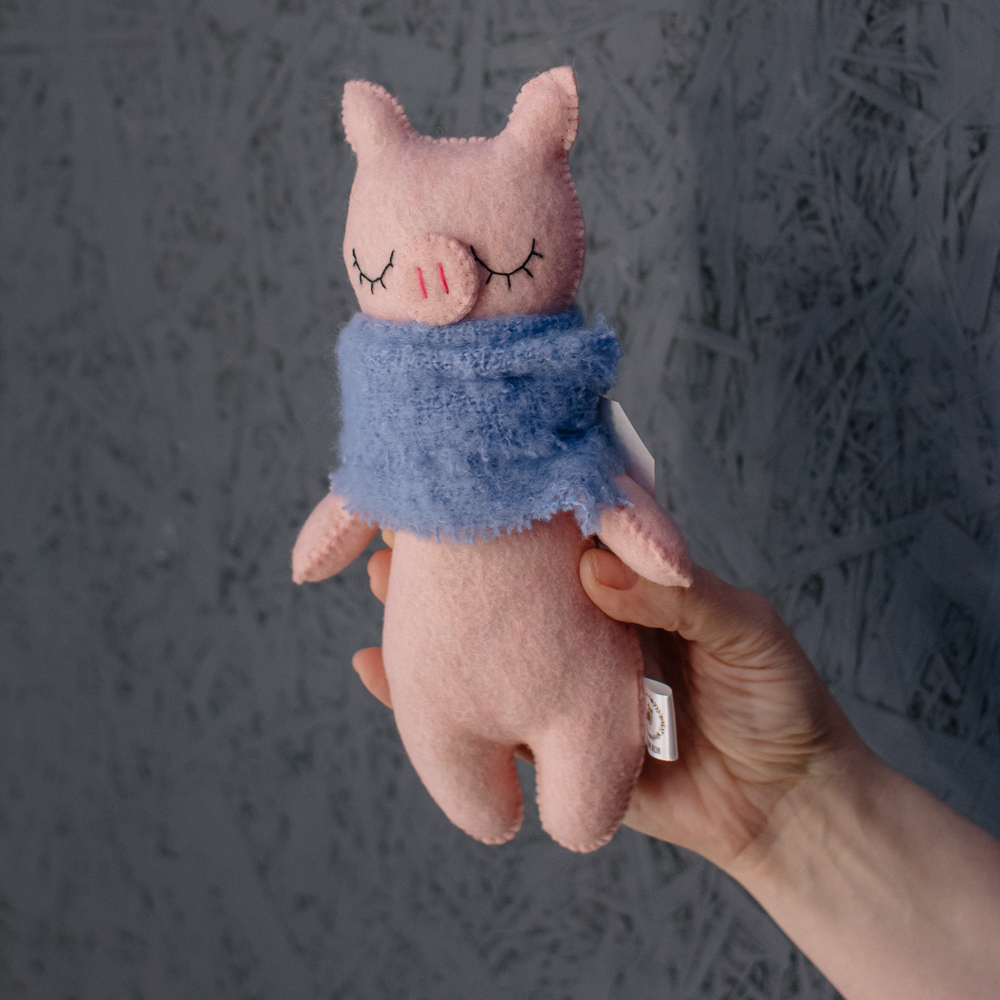 Игрушка ручной работы Хрюшка