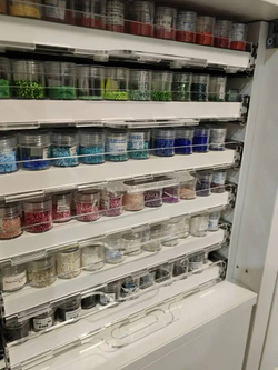 QBox Набор выкатных полок, борт 10 мм (2/4/6/8 шт)