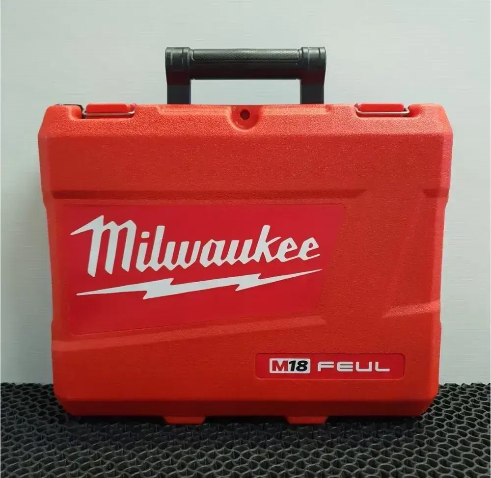 Аккумуляторная болгарка ушм Milwaukee 18В